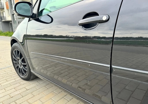 Volkswagen Golf cena 15500 przebieg: 220000, rok produkcji 2007 z Sucha Beskidzka małe 67
